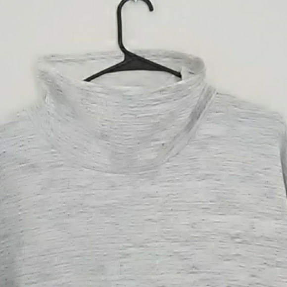 Top - Picture 3 of 3